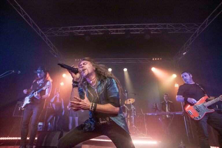 Oscar Lecina (Vocalista) - BCN JOVI